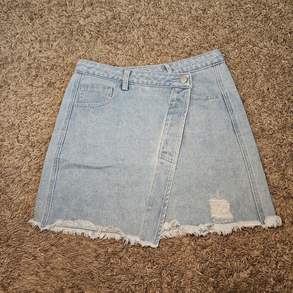 Le Lis Skirt‎ Womens Small Short Asymmetric Raw Hem Light Wash Blue Denim